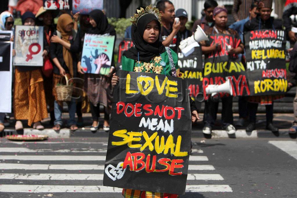 Aksi simpatik tuntut...