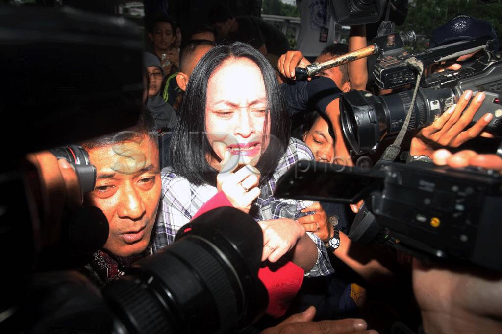 Datang ke KPK menangis,...