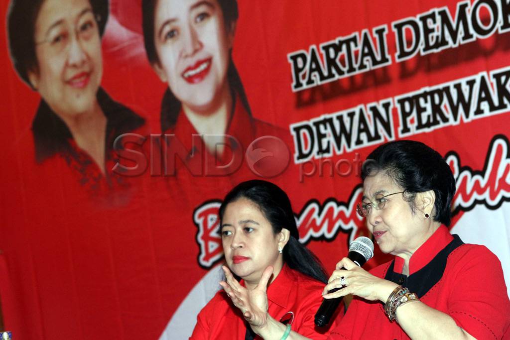 Mega beri pengarahan...