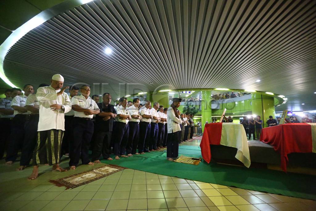 Penghormatan korban...