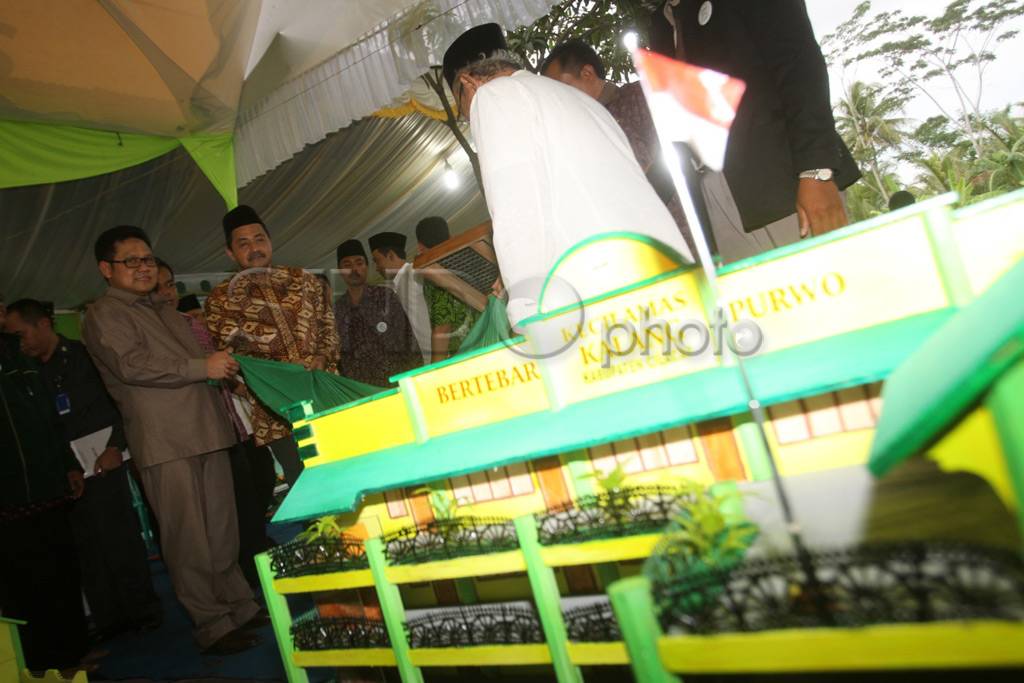 Menakertrans sosialisasikan...