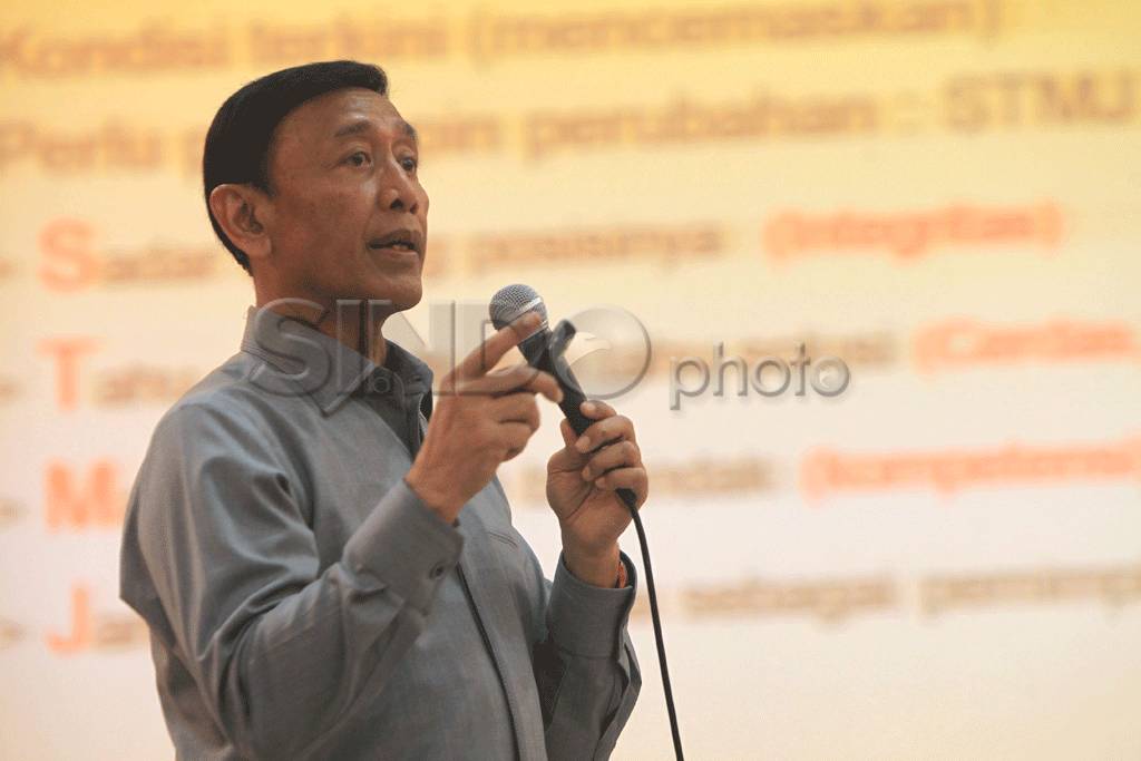 Wiranto dan Yusril ikuti...