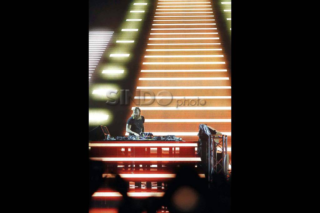 David Guetta tampil...