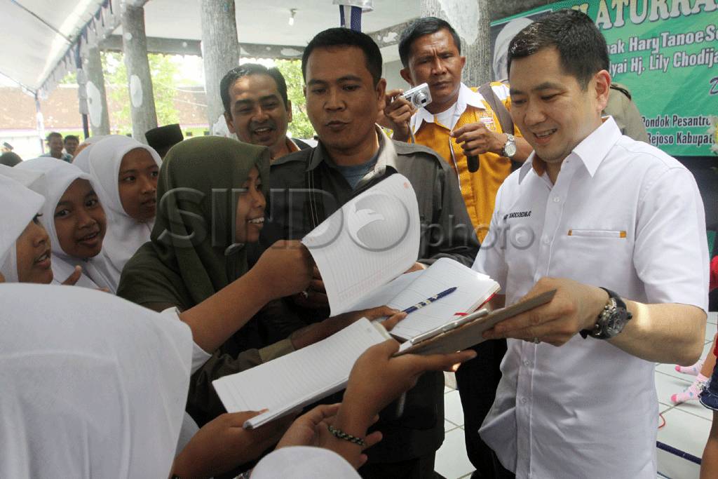 HT kunjungi Pondok Pesantren...