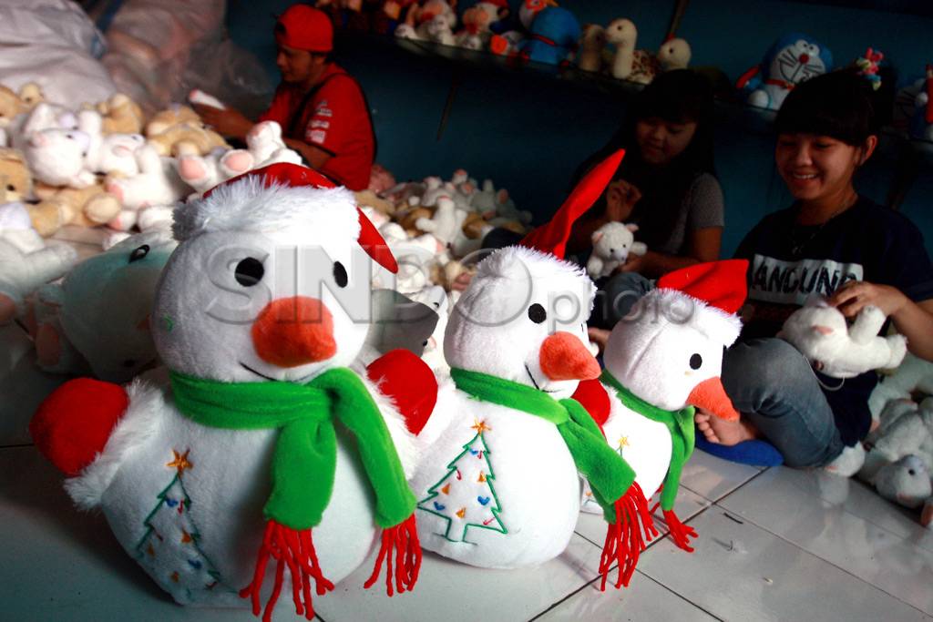 Pesanan Boneka Natal...