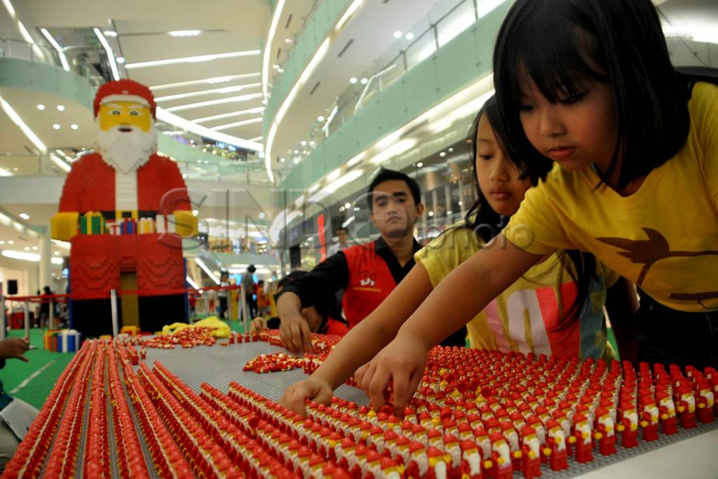 10.000 Lego Bricks mini...