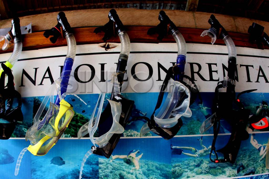 Bunaken Dengan Segala...
