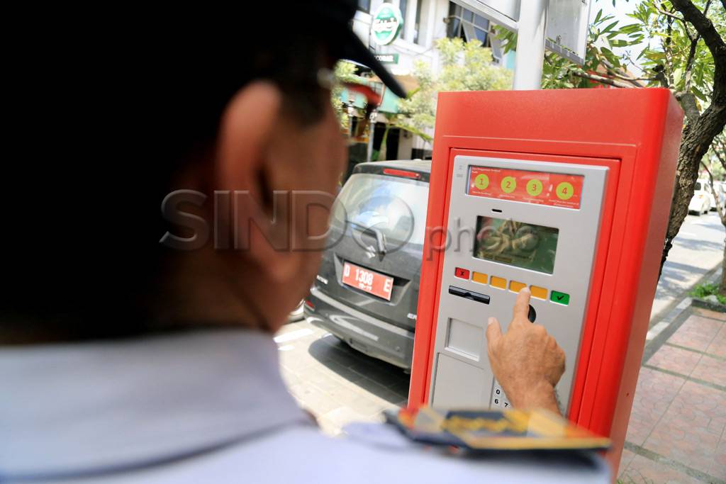 Sistem parkir prabayar...