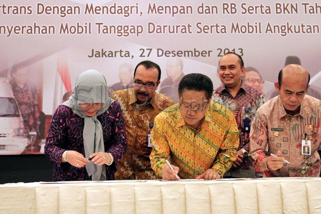 Mobil angkutan pekerja