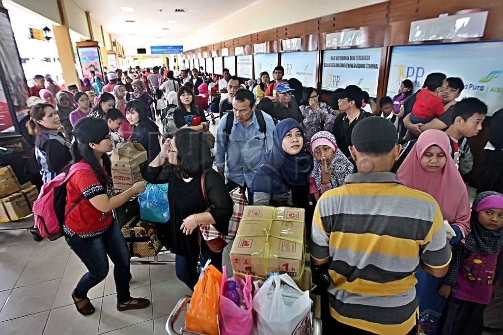 Arus balik di Bandara...