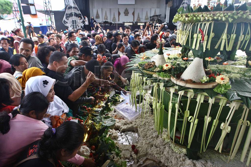 Warga hadiri Dahar Sego...