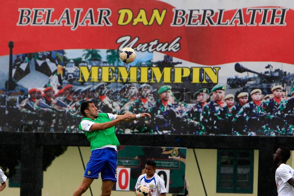 Ujicoba Persib jelang...