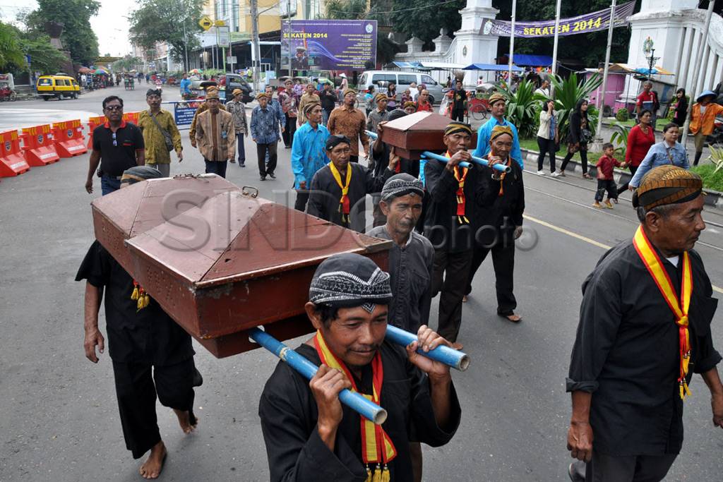 1000 telur asin dibagikan...