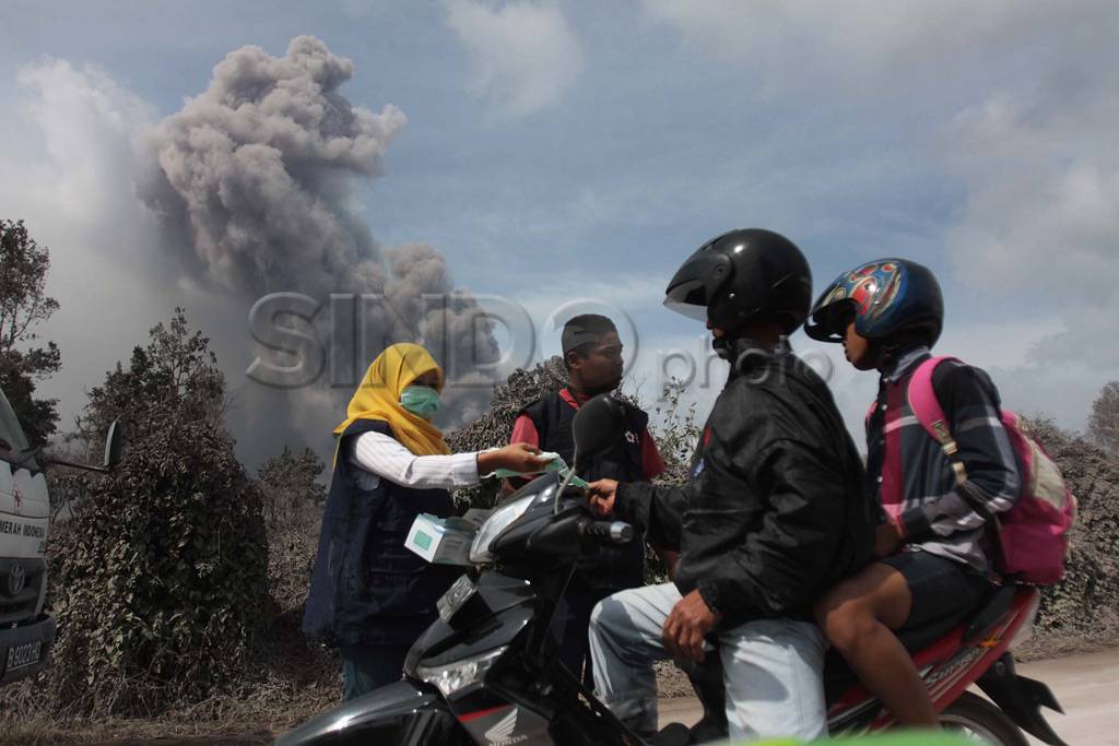 Sinabung masih berbahaya