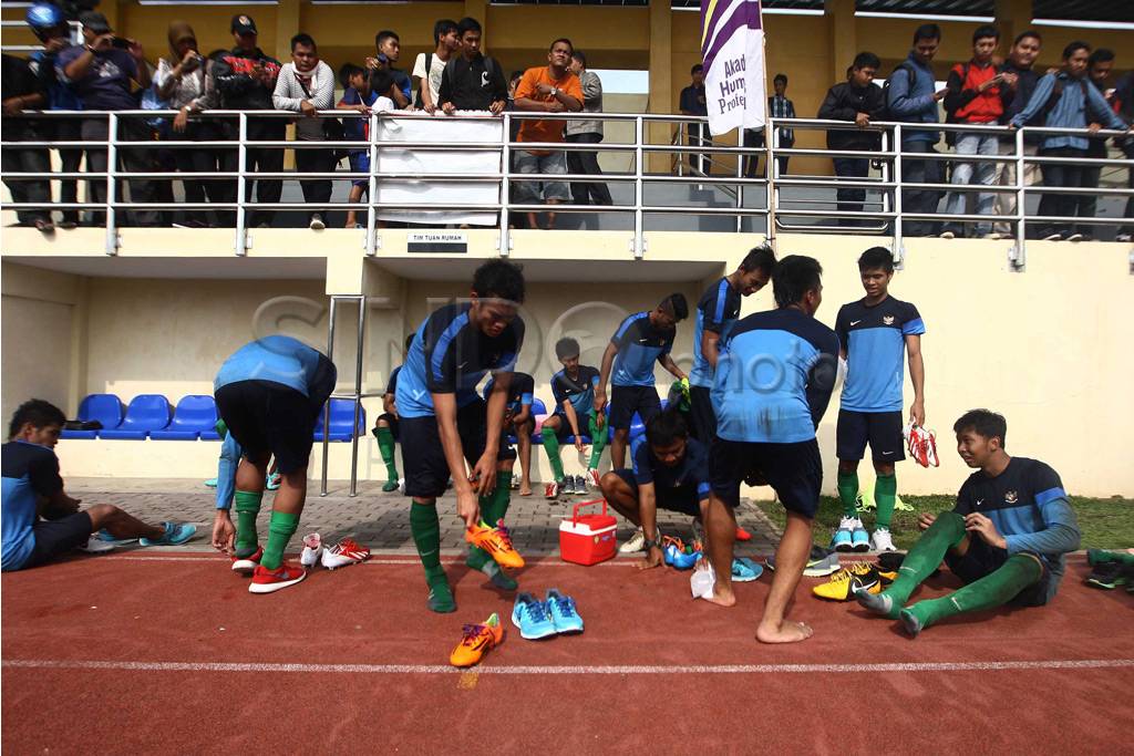 Latihan perdana timnas...