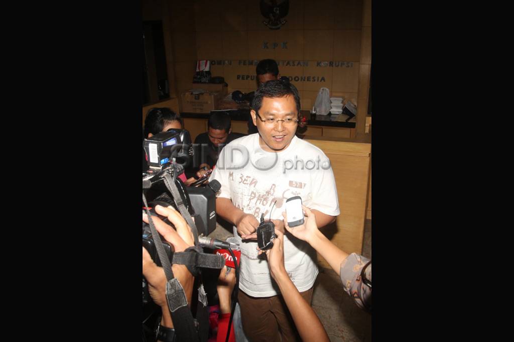 Bukan jam besuk, keluarga...