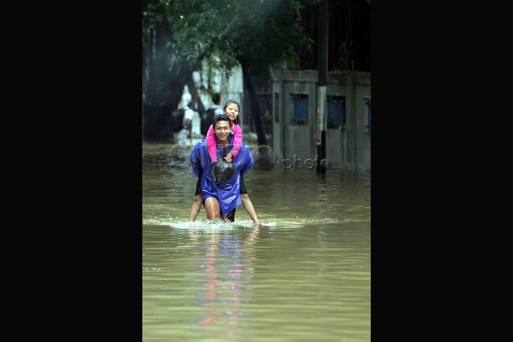 Banjir, PaskhasTNI AU...