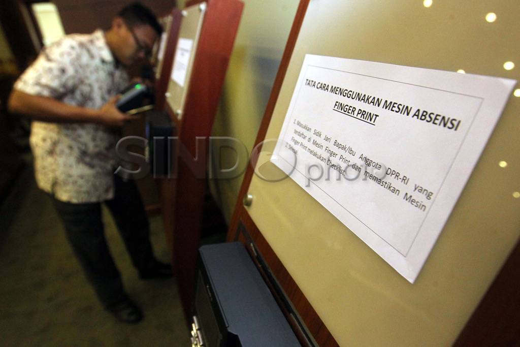 Absensi wajah dan sidik...