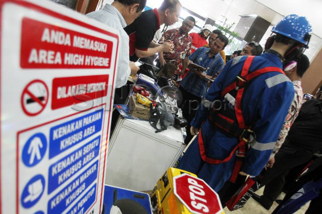 Menakertrans buka pameran...