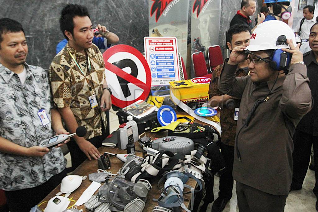 Menakertrans buka pameran...