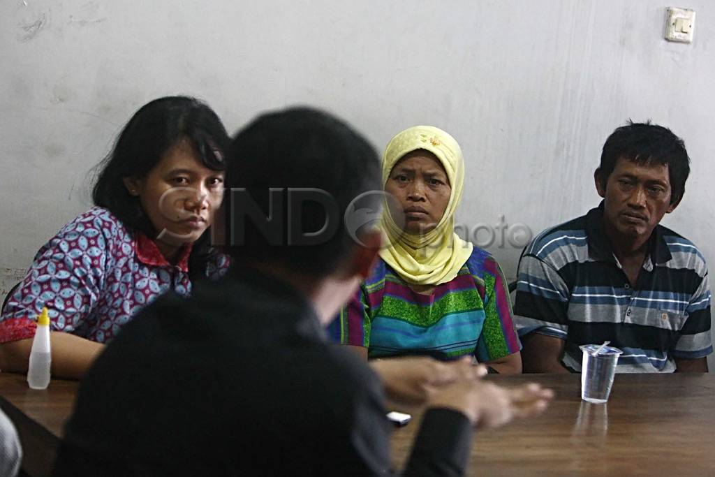 Orang tua korban pembunuhan...