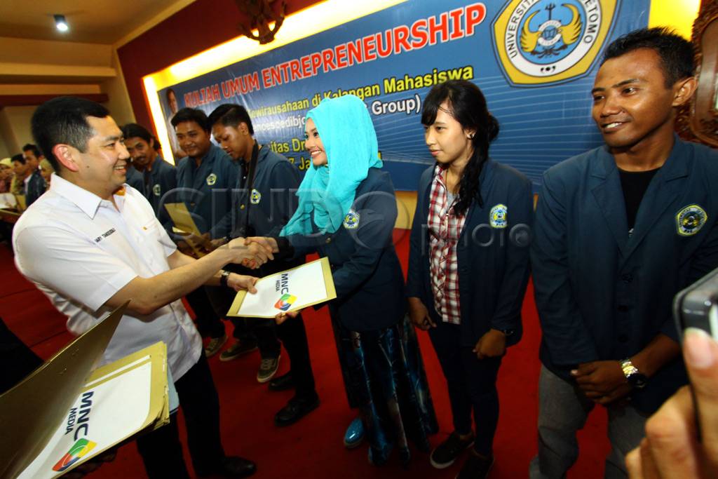 Hary Tanoesoedibjo beri...