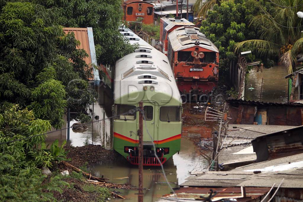 Dipo Tanah Abang terendam...