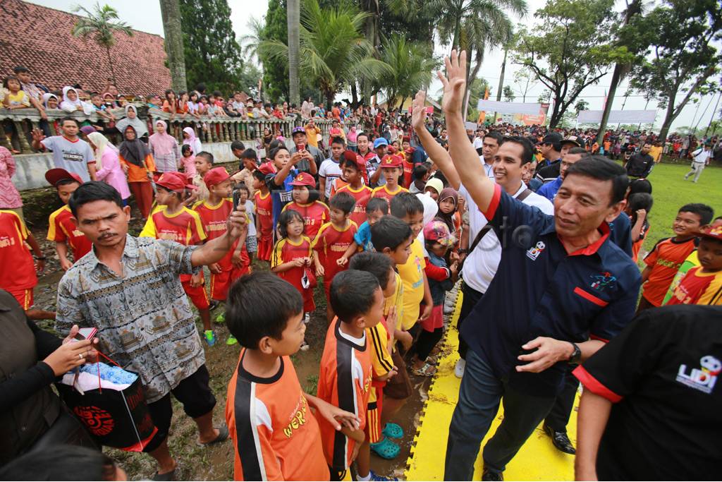 Wiranto buka liga sepakbola...