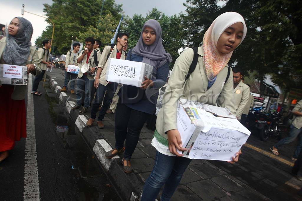 UGM Peduli Sinabung