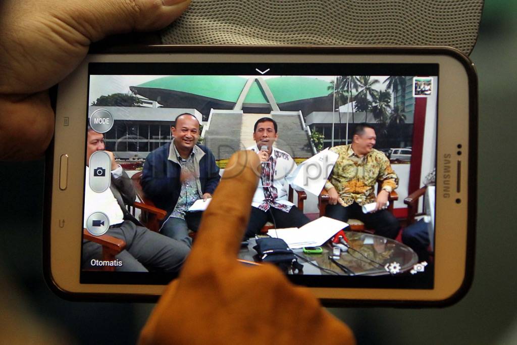 Dipecat dari DPR, Pasek...