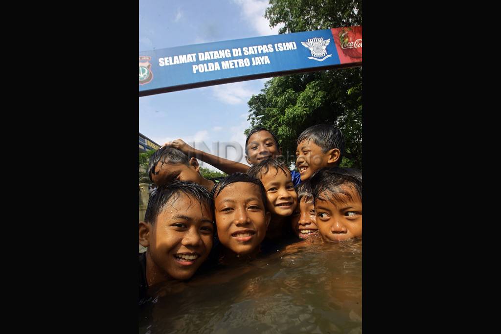 Banjir, Kantor layanan...