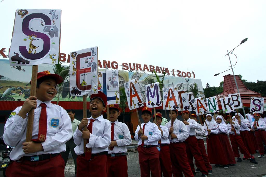 Pelajar SD gelar aksi...