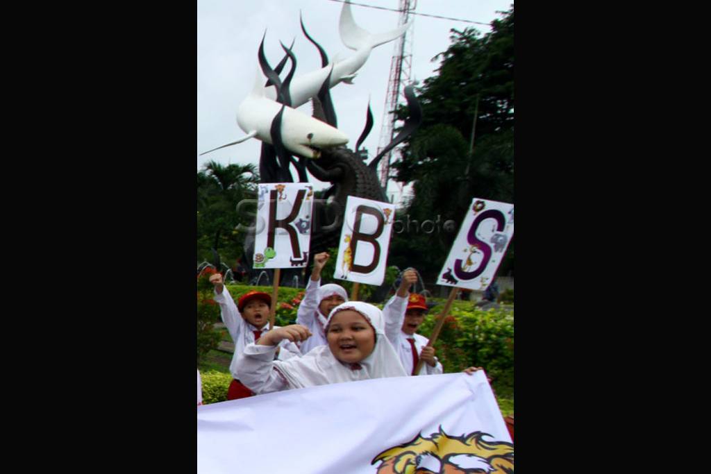 Pelajar SD gelar aksi...