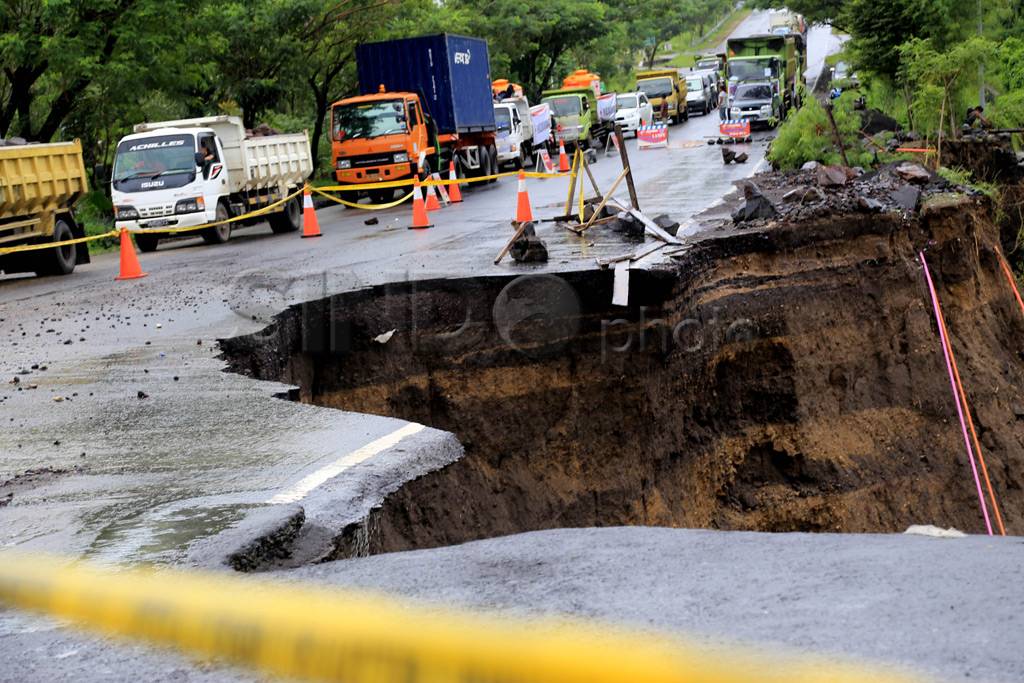 Jalan ring road Manado...