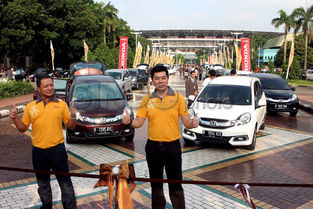 Serah terima Honda Mobilio...