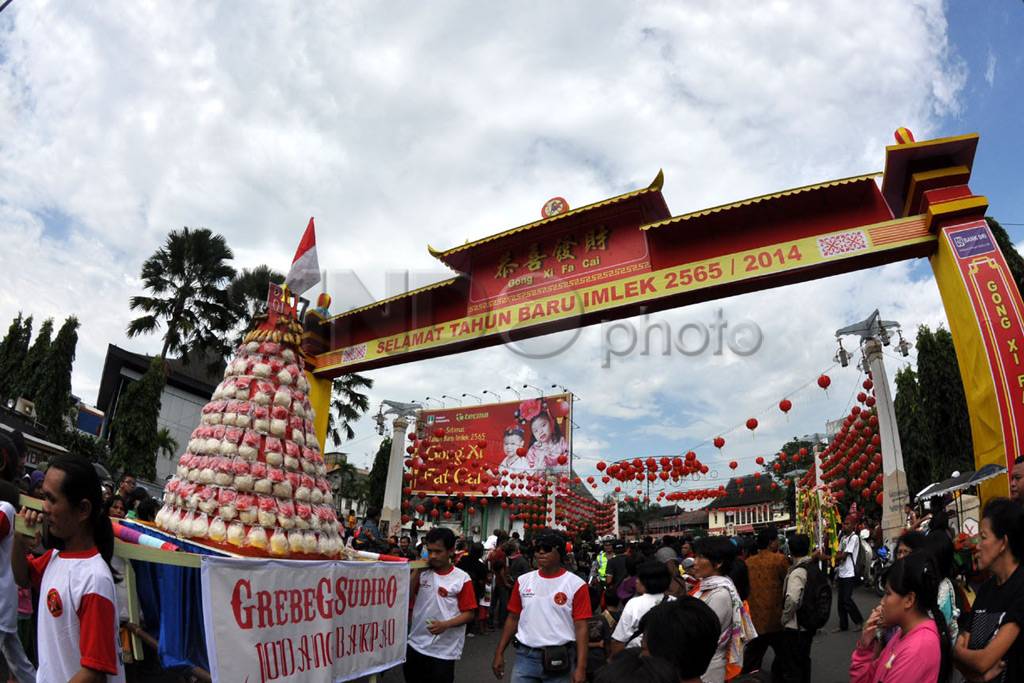 Grebeg Sudiro meriahkan...