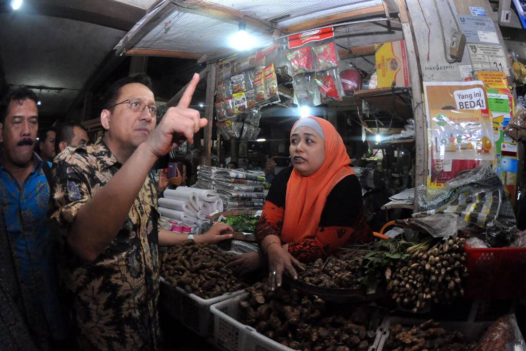 Irman Gusman meninjau...
