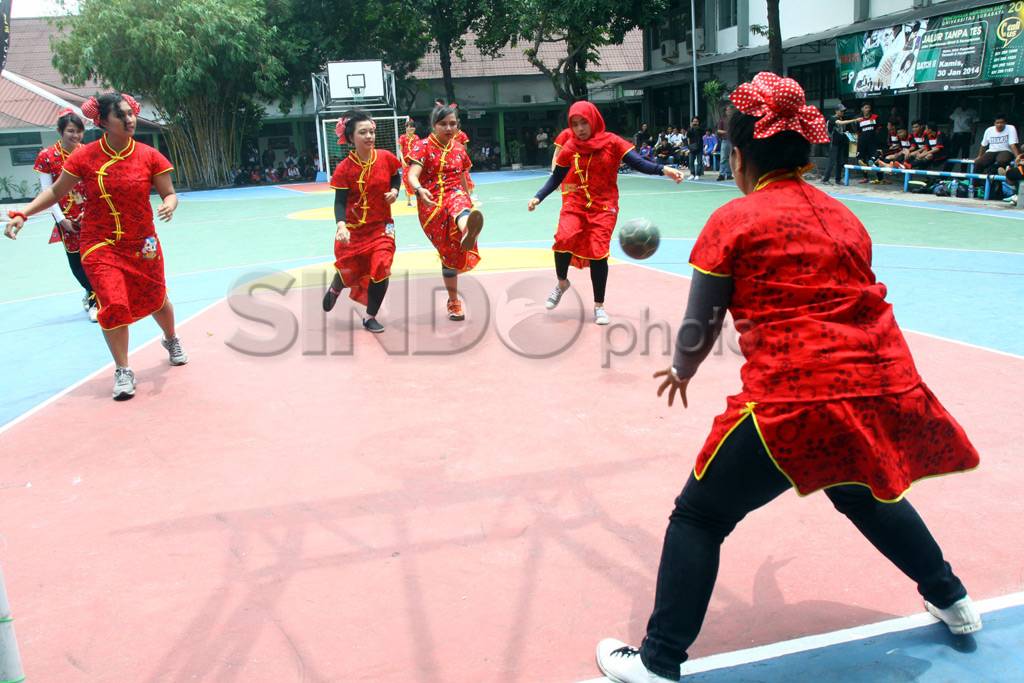 Laga futsal mahasiswi...