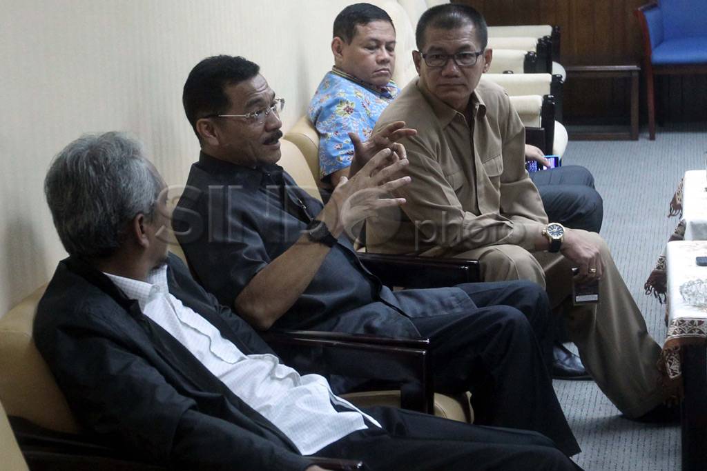 Pengesahan 65 RUU pembentukan...