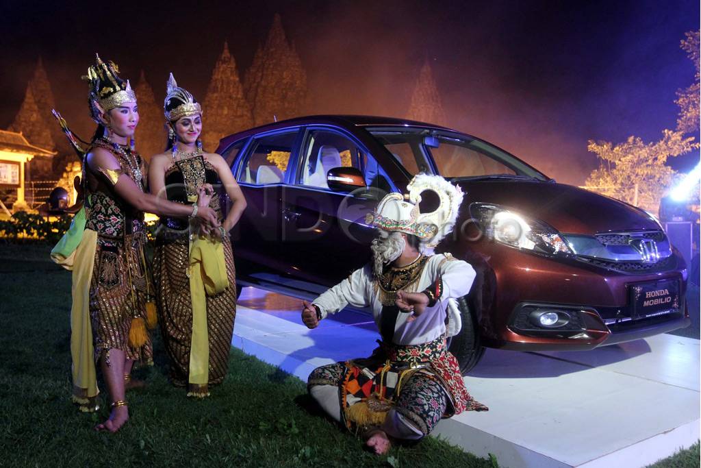 Test drive Honda Mobilio...