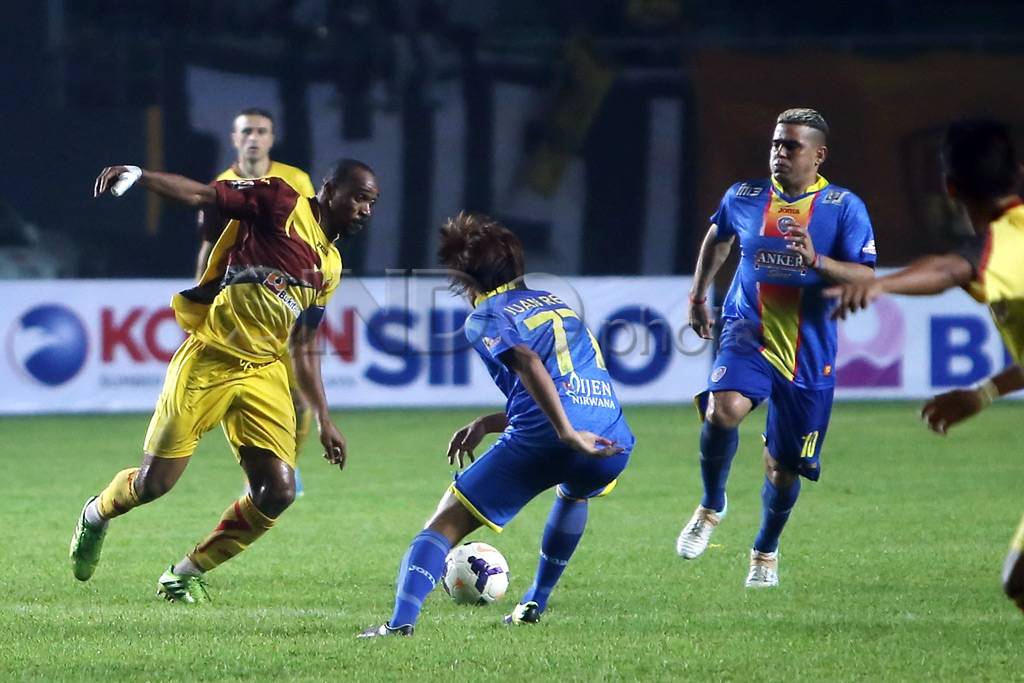 Arema Cronous permalukan...