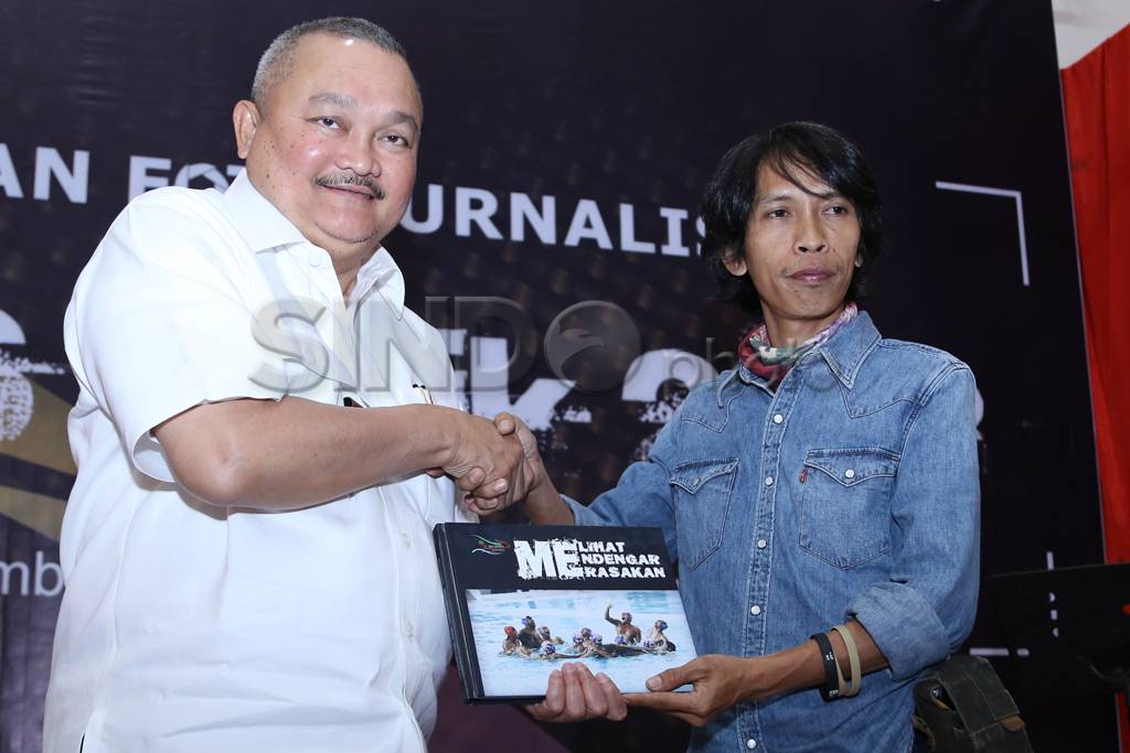 Pewarta Foto Koran SINDO...