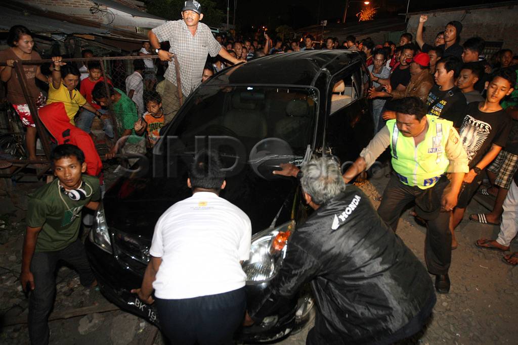 Mobil Avanza yang ditabrak...