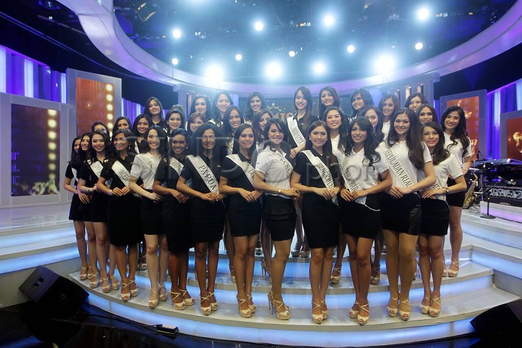 34 kontestan Miss Indonesia...