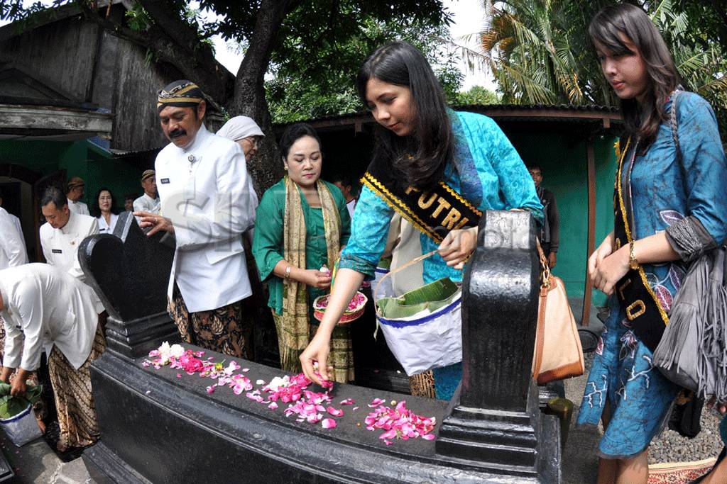 Wali Kota Solo ziarah...