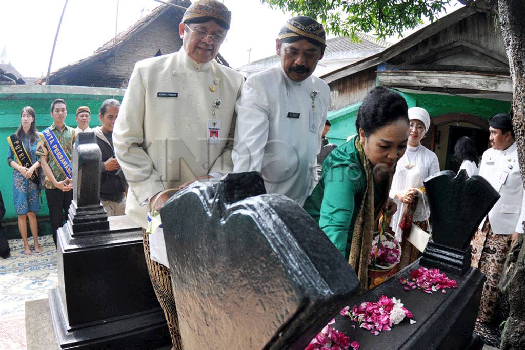 Wali Kota Solo ziarah...