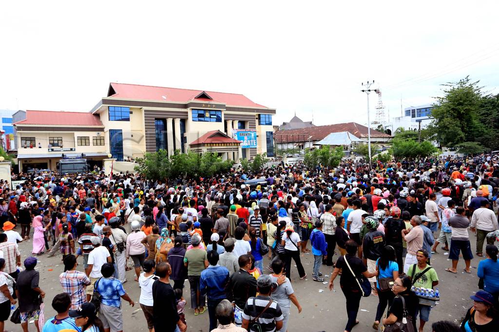 Demo sengketa tanah...