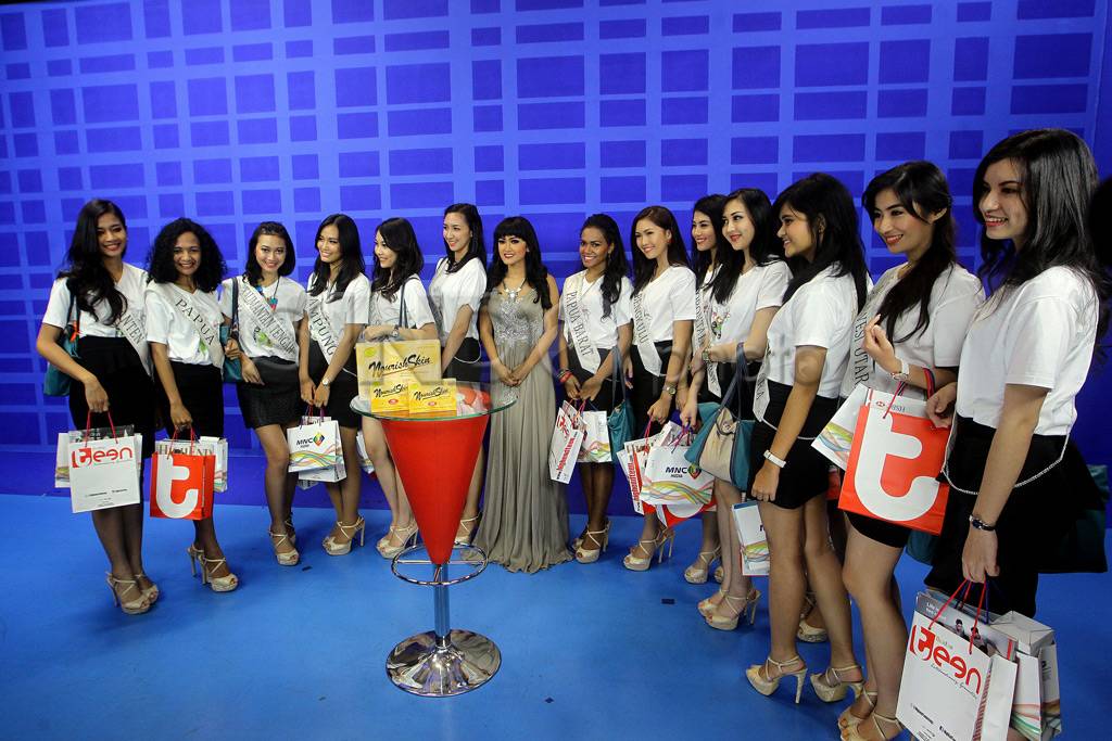 34 Kontestan Miss Indonesia...