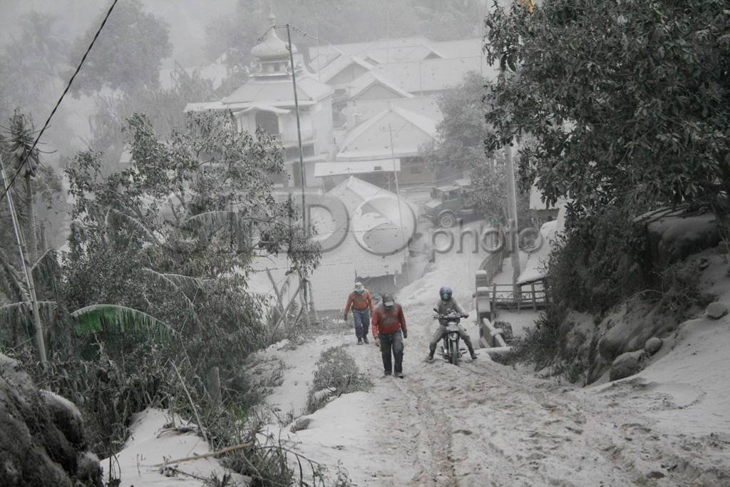 Material vulkanik kelud...