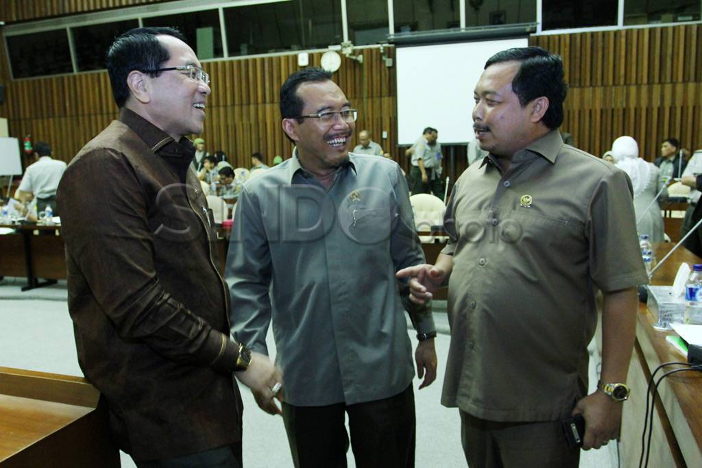 Distribusi anggaran...